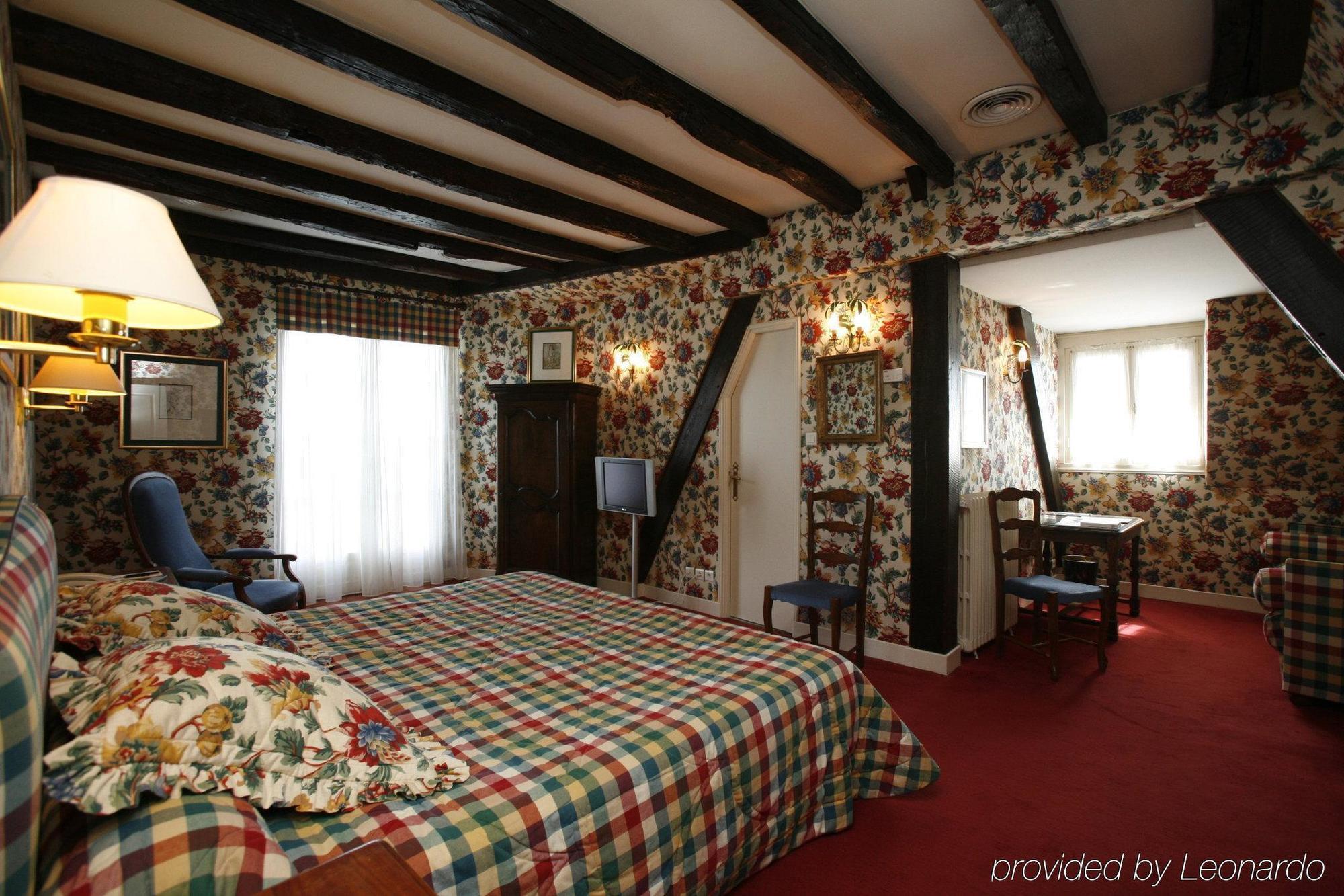 Hotel Chateau De Castel Novel - Les Collectionneurs Varetz Exteriér fotografie