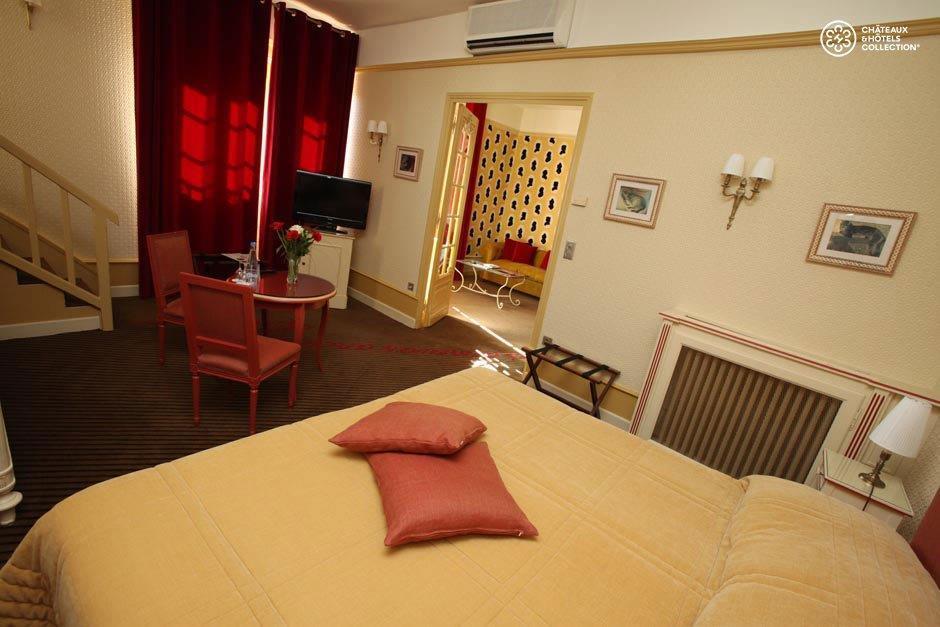 Hotel Chateau De Castel Novel - Les Collectionneurs Varetz Pokoj fotografie