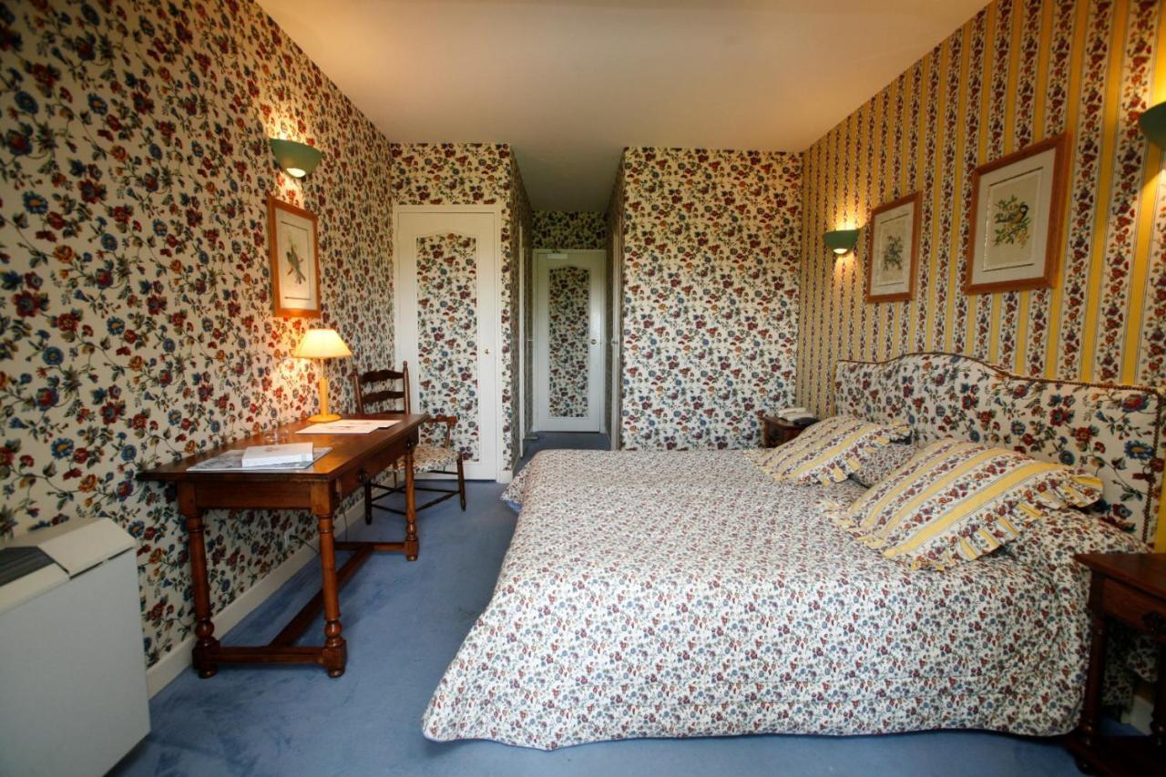 Hotel Chateau De Castel Novel - Les Collectionneurs Varetz Exteriér fotografie